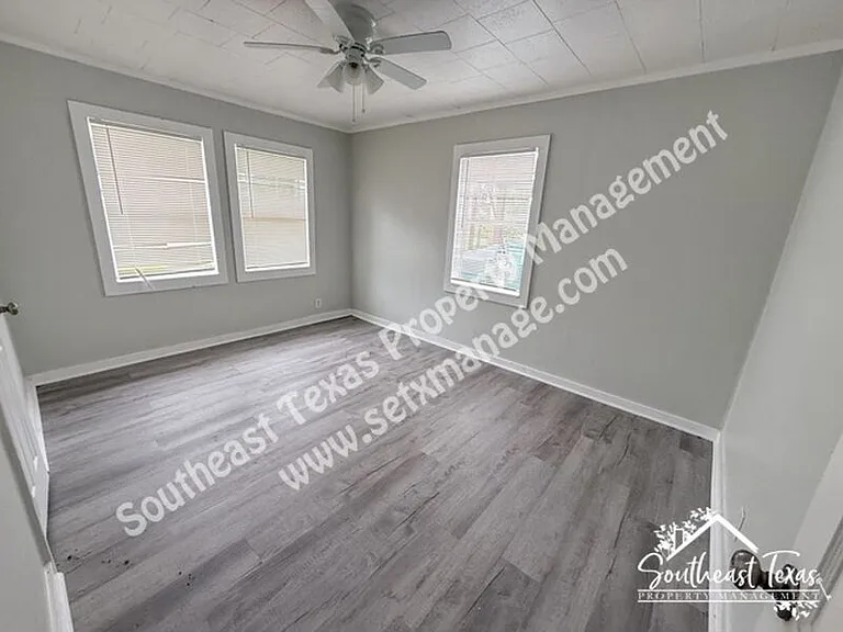 2325 Butler Dr — Photo 6
