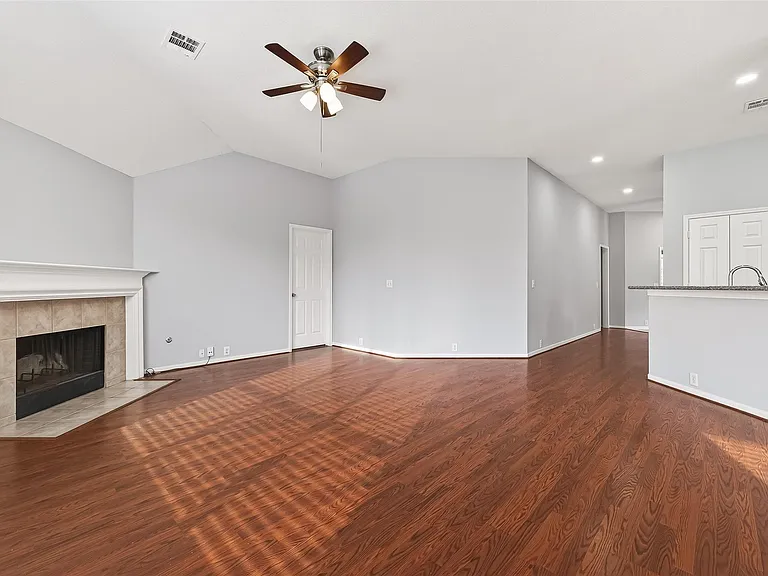 3135 Silver Cedar Trl — Photo 12