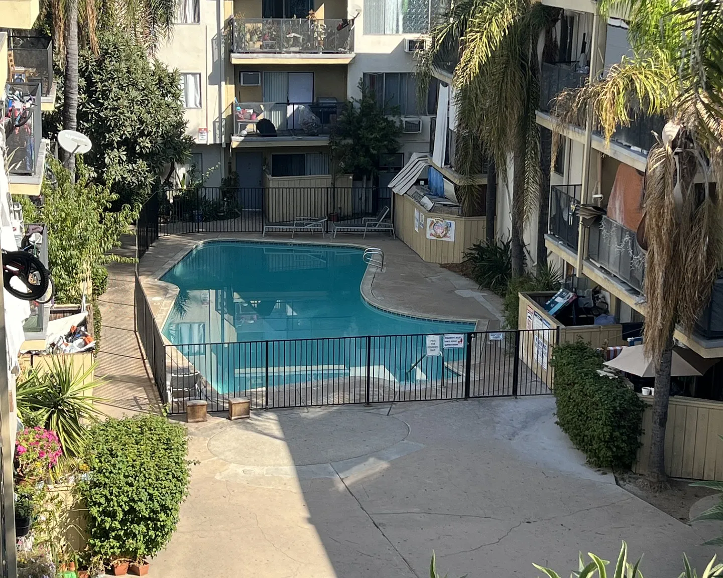 Lennox Lanai Apartments — Photo 4