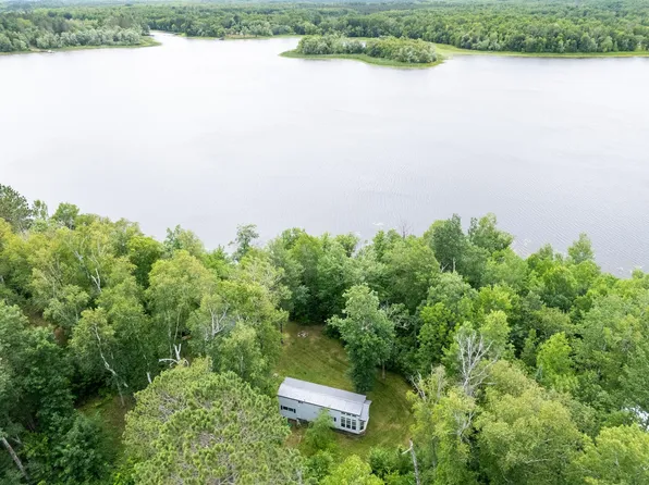 37125 N Pinewood Dr, Bovey, MN 55709