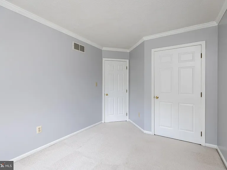872 N Waterford Ln — Photo 22