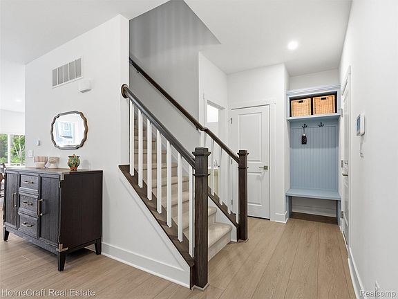 5th image of 9880 Firwood St
