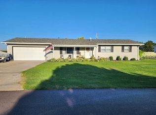 316 Nansue Rd, Hershey, NE 69143