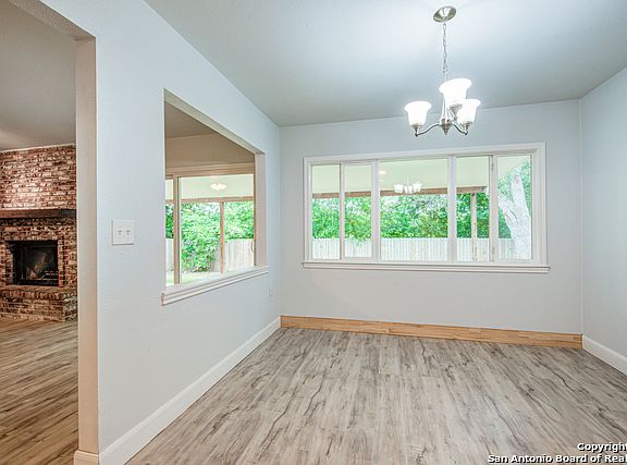 3rd image of 13310 El Mirador St