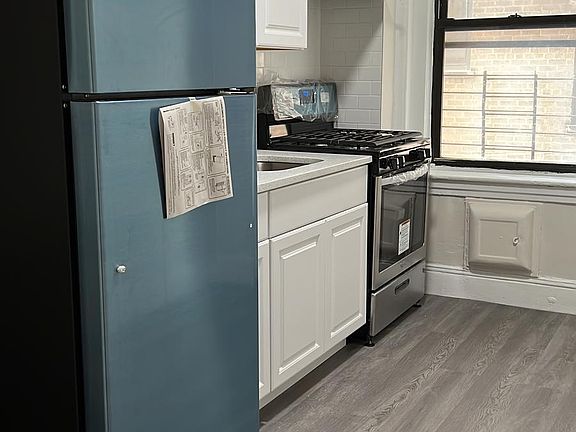 2nd image of 150 S Harrison St #103