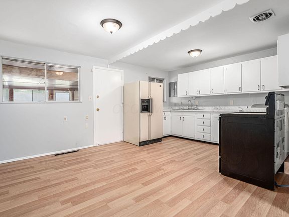 5th image of 6553 Malone Dr