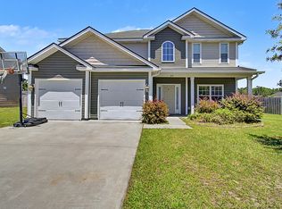 390 Fairview Cir, Hinesville, GA 31313