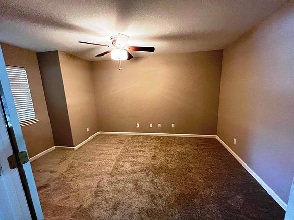 large 4th bedroom option, great for office, playroom, gym of bedroom,