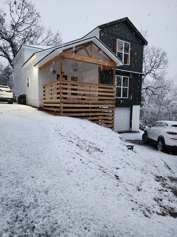 718 N 16th St - Property Image
