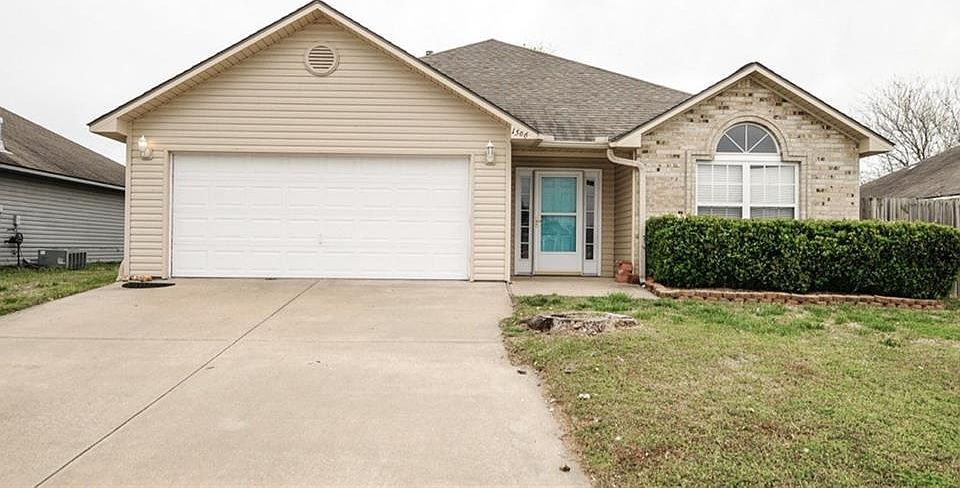 1st image of 1506 Sunrise Cir