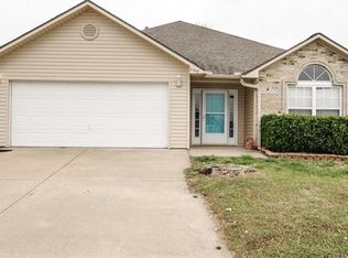 1506 Sunrise Cir, Siloam Springs, AR 72761