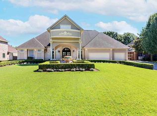 870 Baker Ave, Port Neches, TX 77651