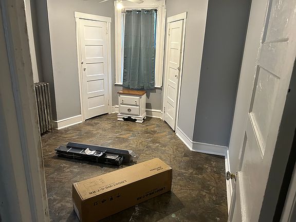 5th image of 1218 E Stafford St