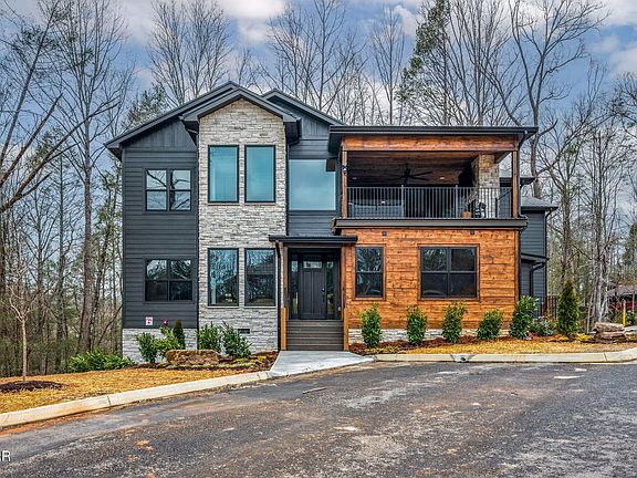 3rd image of 130 Mills Park Rd #15
