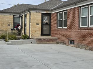 5830 Western Ave, Omaha, NE 68132