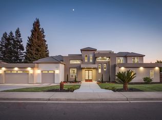 900 Country Club Dr, Modesto, CA 95356