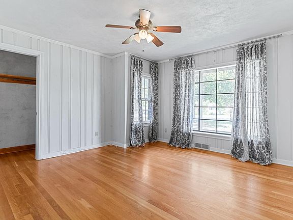 5th image of 348 N Main St
