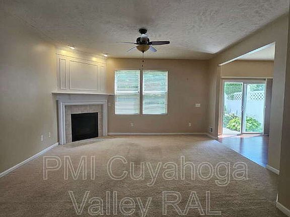 3rd image of 4046 Gardiner Run