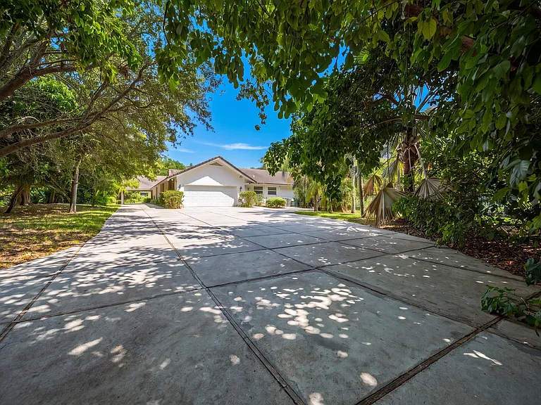4020 NW 101st Dr — Photo 64