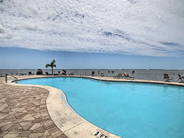 4263 Bay Beach Ln #3-ID1546219P — Photo 4