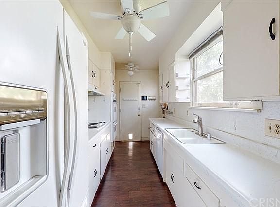 3rd image of 7755 Paso Robles Ave