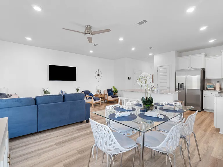 Palmeras Marinas Ln — Photo 12
