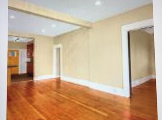 639 W Emerson St APT B, Seattle, WA 98119