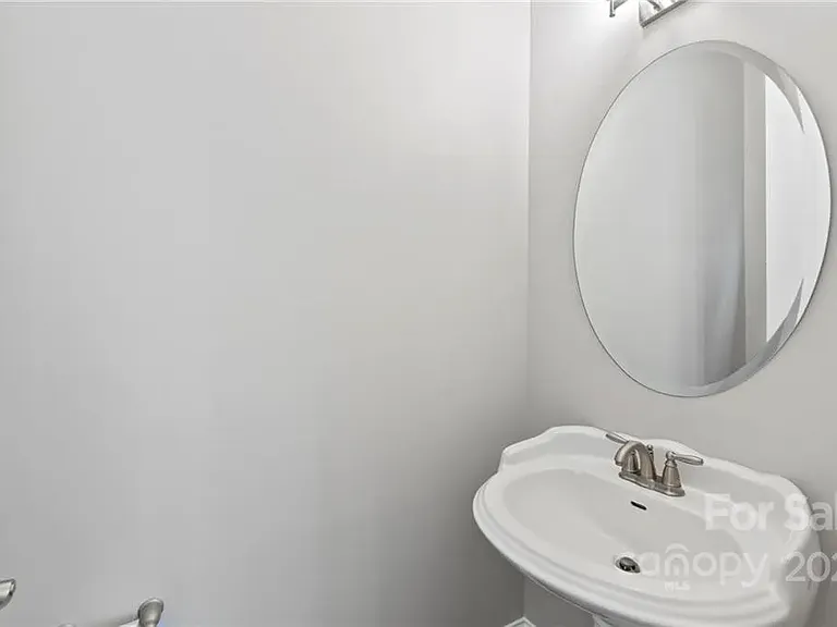 733 Herrin Ave — Photo 11
