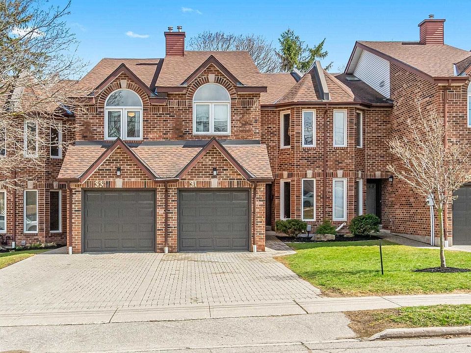 1st image of 31 Marilyn Dr