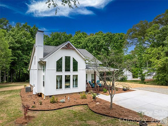3rd image of 13386 Cabarrus Station Rd