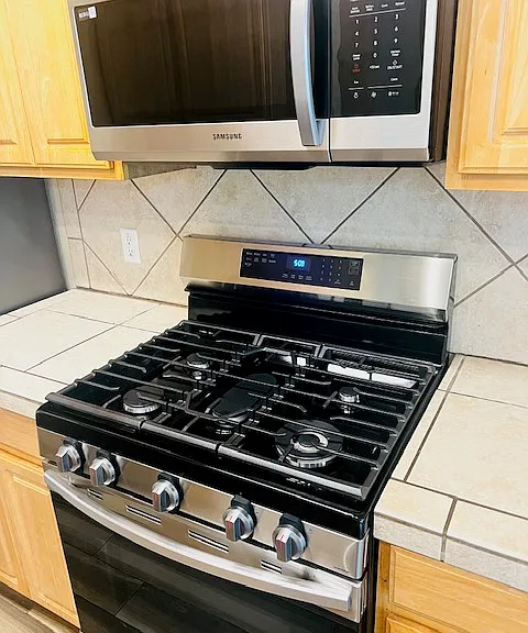 Brand new appliances! Gas stove.