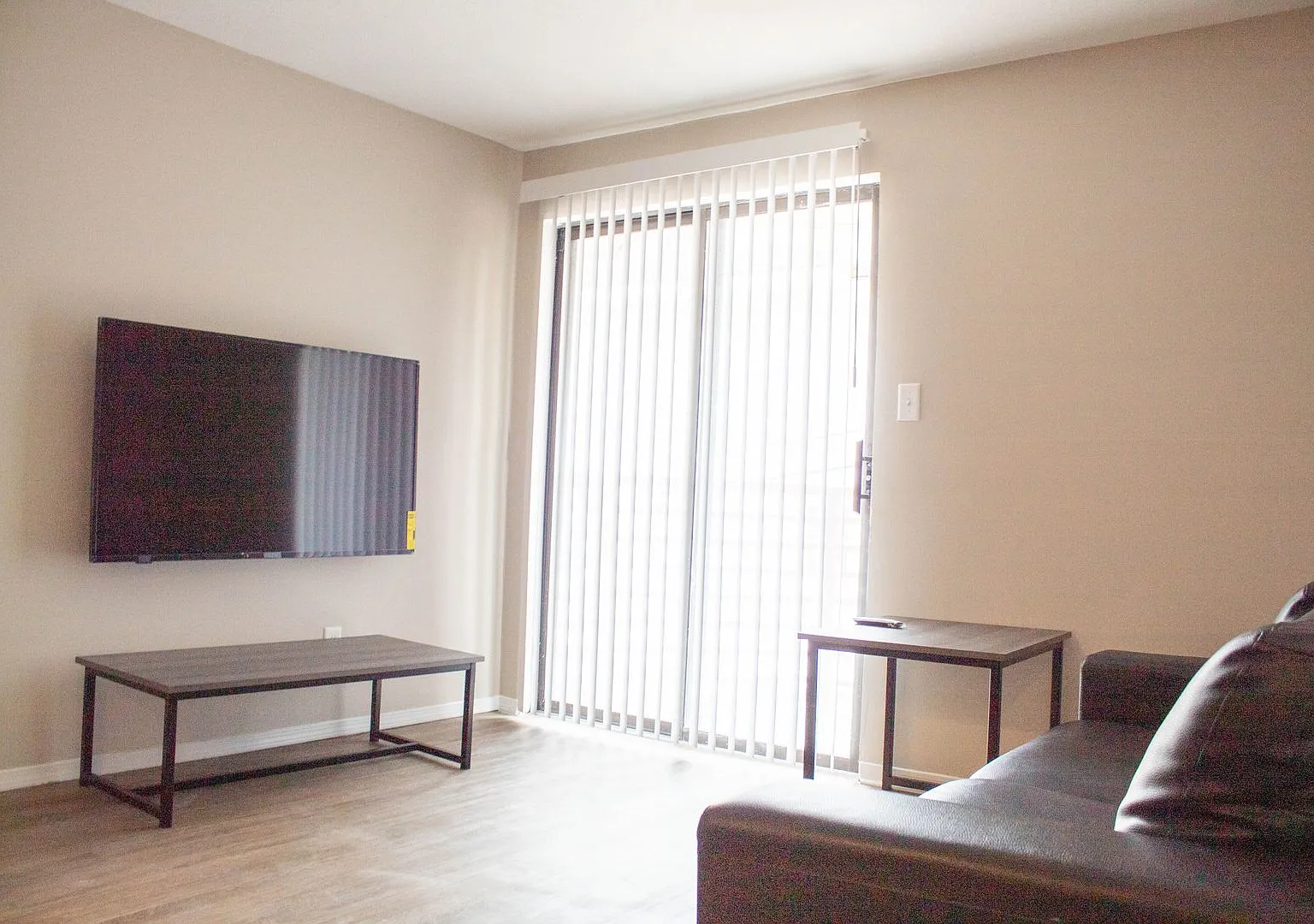 57 E Chalmers — Photo 4