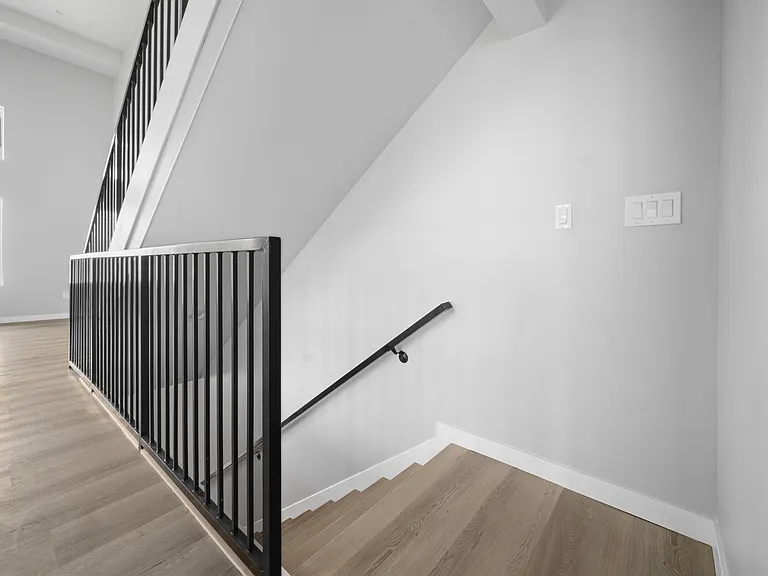 11344 Hatteras St #G12 — Photo 40