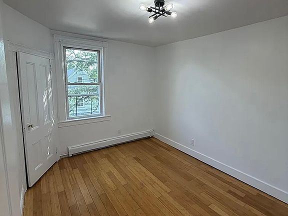 2nd image of 9 Ellington St #3L