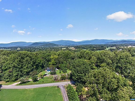 4th image of 360 Swift Run Rd