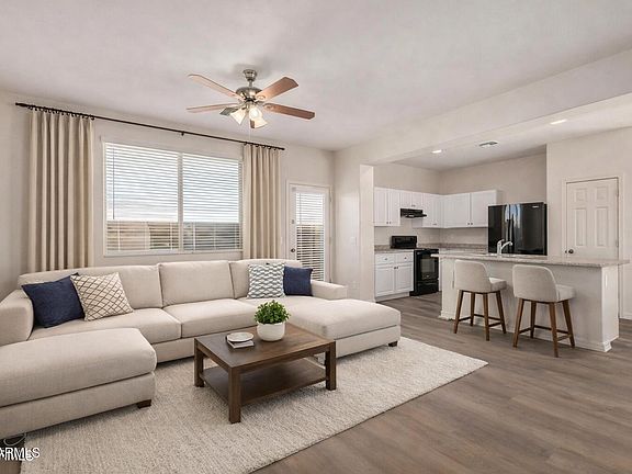 3rd image of 844 E AGUA FRIA Lane