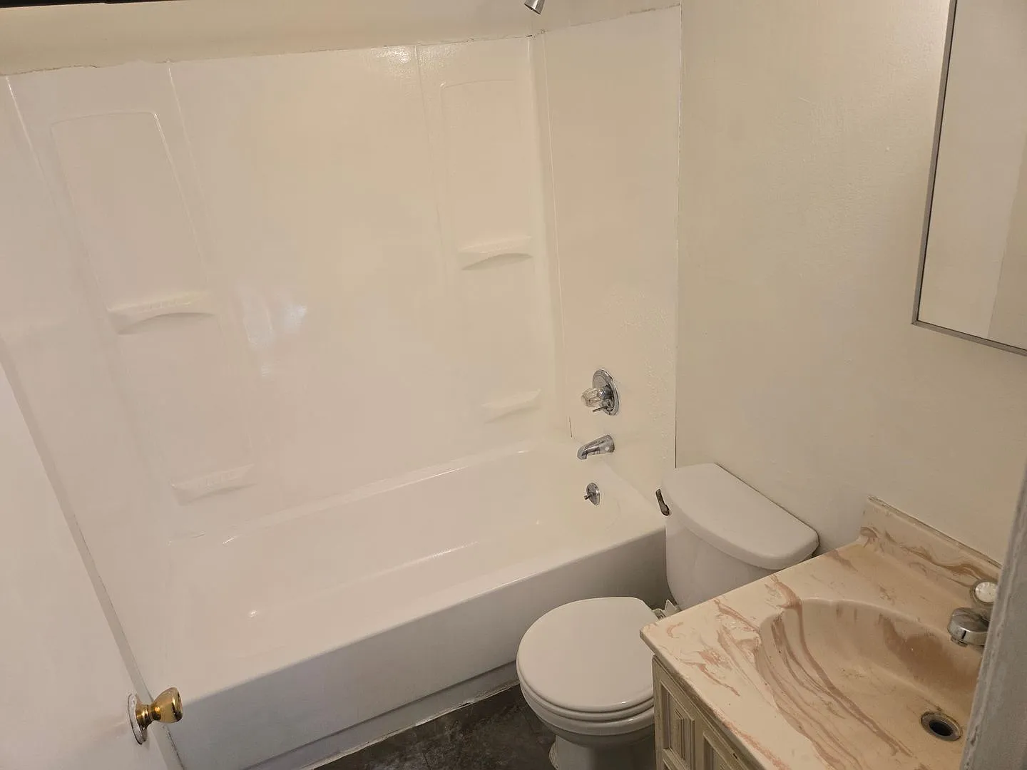 2 Bedroom 1 Bath Townhouse — Photo 2