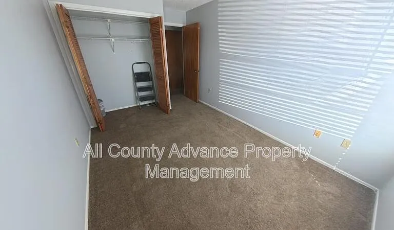 6189 Chesham Dr #1 — Photo 7