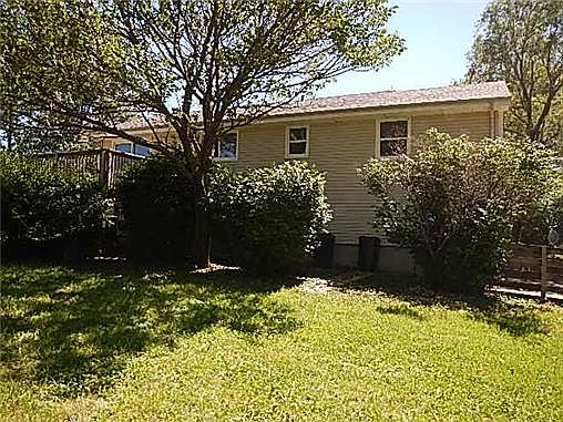 2nd image of 1962 SE 216th St