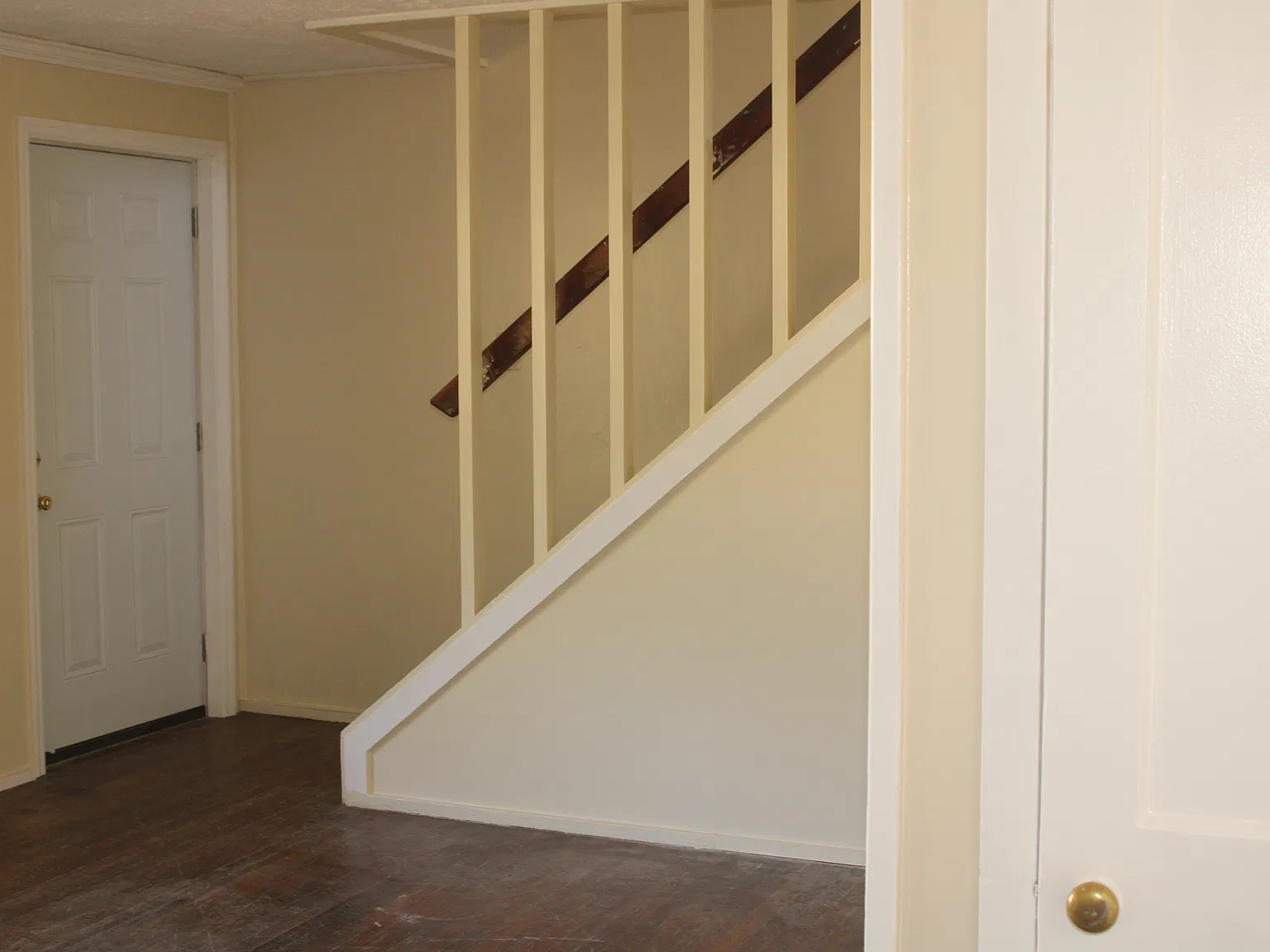 2 bed, 850 sqft, $1,225 — Photo 4