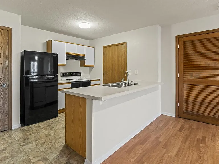 2213 Rockwood Dr — Photo 50