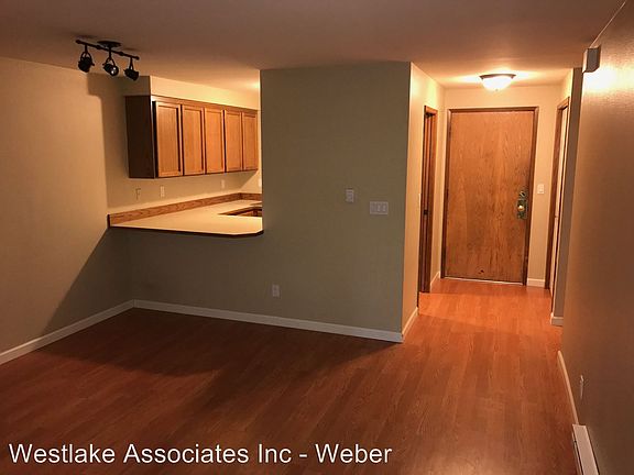 3rd image of 230 Newport Way SW APT 103