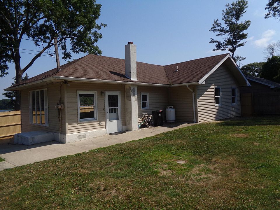 1st image of 108 Longfellow Dr