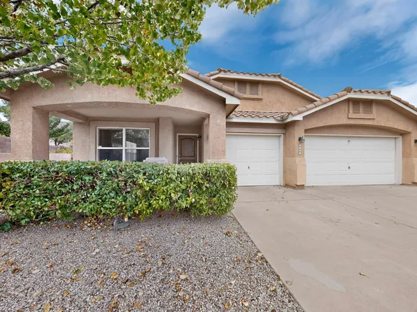4951 Whisper Wind St NW, Albuquerque, NM 87120