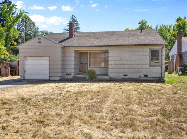 607 Catherine St, Medford, OR 97501