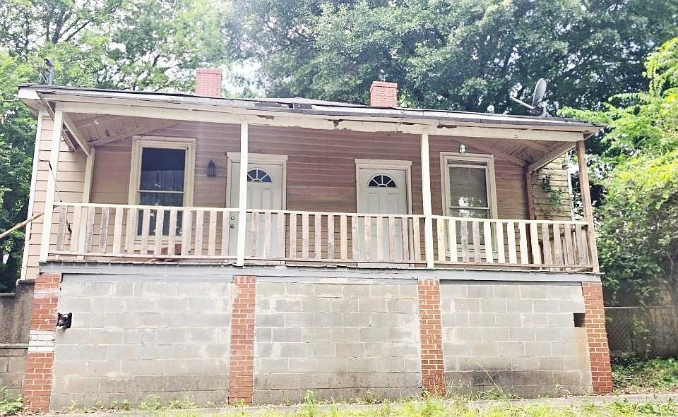 1st image of 7 Magnolia St