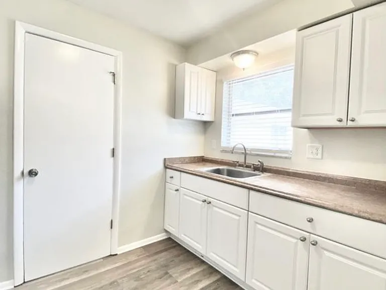 531 New York Ave #B — Photo 20