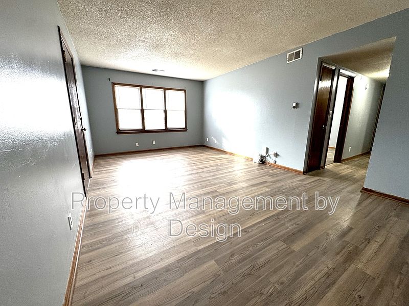 1st image of 1033 5th St APT 2