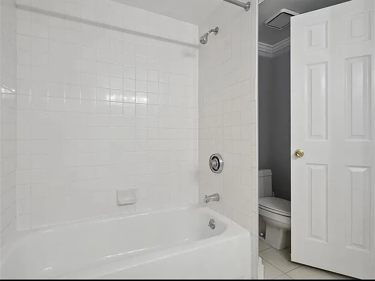 199 14th St NE #210 — Photo 5