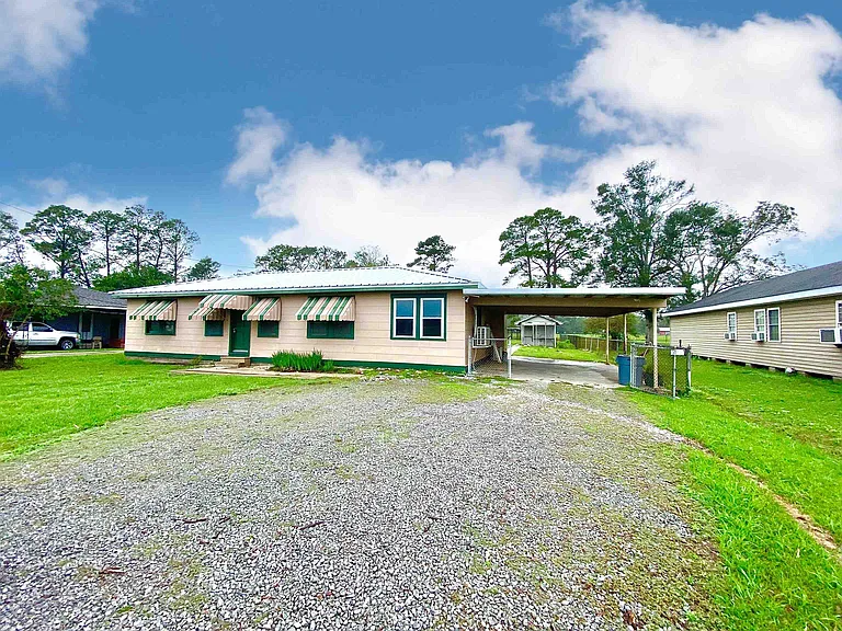 134 Highway 1005 — Photo 12